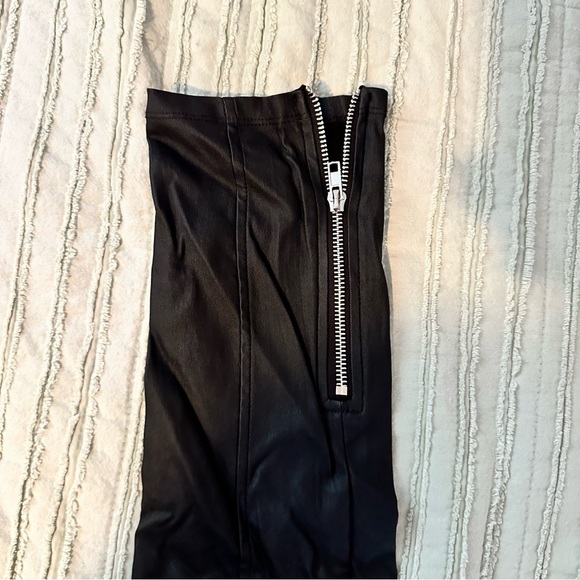 White Fox black smooth leather pants with zipper accents SIZE LARGE - Picture 4 of 7